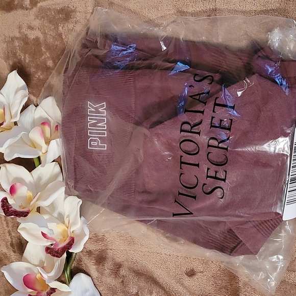 NWOT PINK Victoria's Secret Leggings - Picture 2 of 15